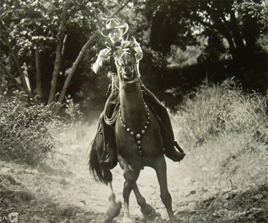 Dennis Moore--Ghost City