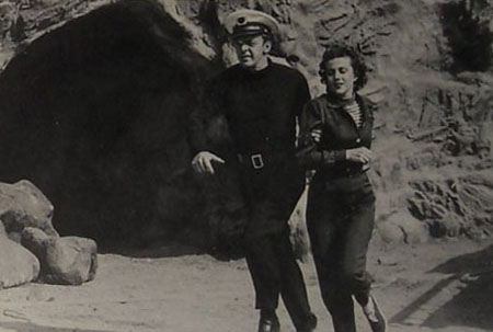 Aline_Towne--Trader_Tom_2 copy