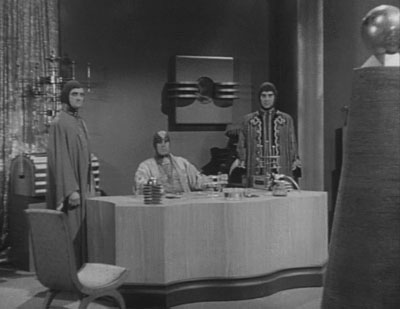 Radar Men from the Moon review image 1