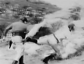 Captain Africa--outdoor fight