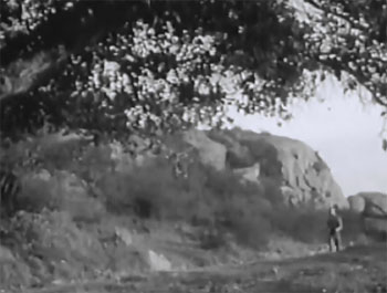 Mysterious Island--Corriganville walking 2